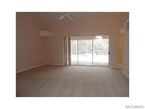 1542 E Bismark St, Hernando, FL 34442 photo 9