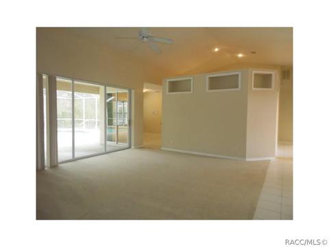 1542 E Bismark St, Hernando, FL 34442 photo 3