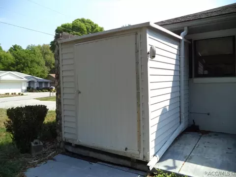 1400 E Silver Thorn Loop, Hernando, FL 34442 photo 3