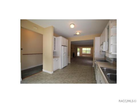 1615 E Bismark St, Hernando, FL 34442 photo 5