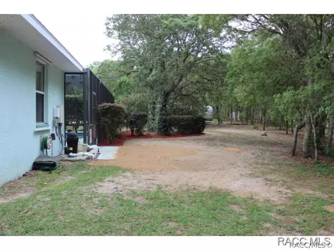 702 E Knightsbridge Pl, Lecanto, FL 34461 photo 11