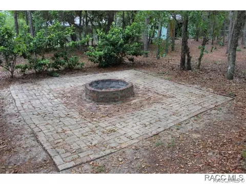 702 E Knightsbridge Pl, Lecanto, FL 34461 photo 9