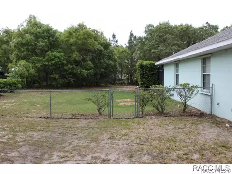 702 E Knightsbridge Pl, Lecanto, FL 34461 photo 3