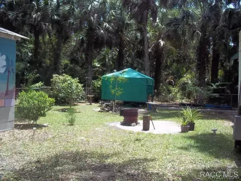 35 Pine St, Inglis, FL 34449 photo 7