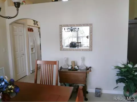 570 E Dakota Ct, Hernando, FL 34442 photo 10
