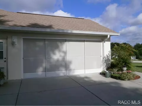 570 E Dakota Ct, Hernando, FL 34442 photo 6