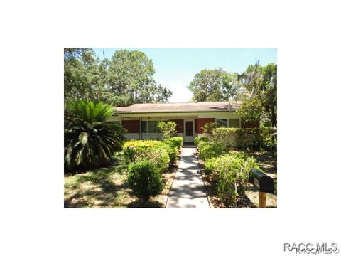 309 NE Crystal St, Crystal River, FL 34428 photo 2
