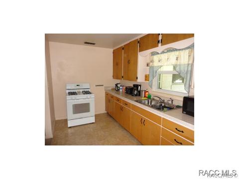 309 NE Crystal St, Crystal River, FL 34428 photo 8