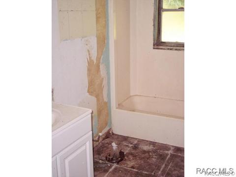 4591 N Forest Lake Dr, Hernando, FL 34442 photo 6