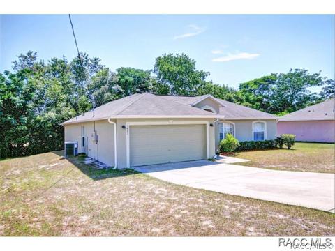 1421 Piper Rd, Spring Hill, FL 34606 photo 2