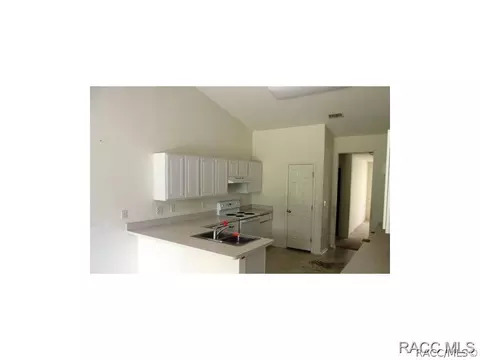 5121 Roble Ave, Spring Hill, FL 34608 photo 6