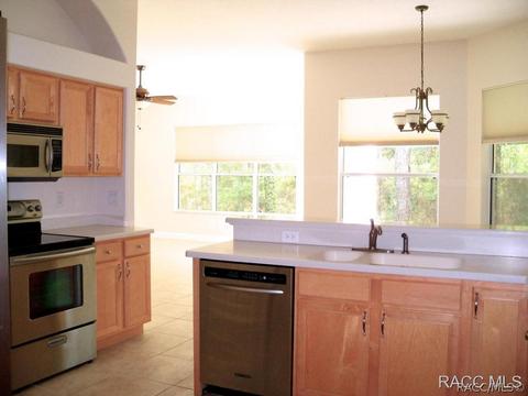 1734 W Redding St, Hernando, FL 34442 photo 5