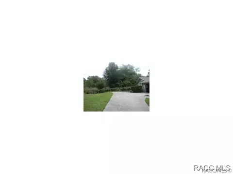 601 W Keller St, Hernando, FL 34442 photo 2