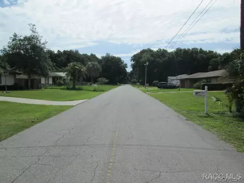 6080 E Peach St, Inverness, FL 34452 photo 3