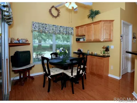729 E Dakota Ct, Hernando, FL 34442 photo 9