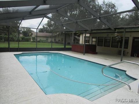 8311 E Fairway Loop, Inverness, FL 34450 photo 2