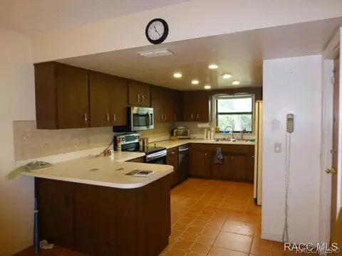 4885 E Harvard Dr, Hernando, FL 34442 photo 4