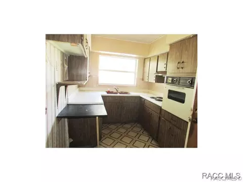 6550 E Glencoe St, Inverness, FL 34452 photo 2