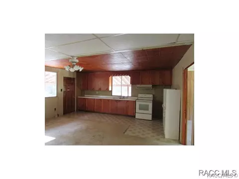6735 N Castlebury Rd, Hernando, FL 34442 photo 5