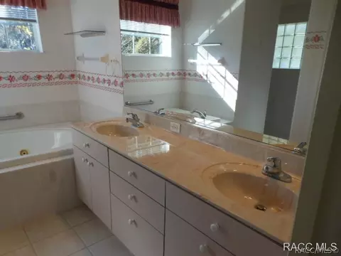 609 E Liberty St, Hernando, FL 34442 photo 22