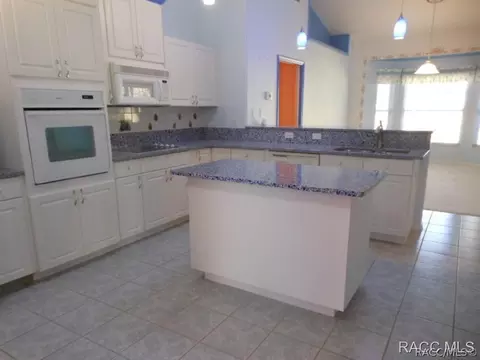 609 E Liberty St, Hernando, FL 34442 photo 5