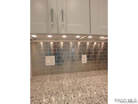 724 E Falconry Ct, Hernando, FL 34442 photo 8