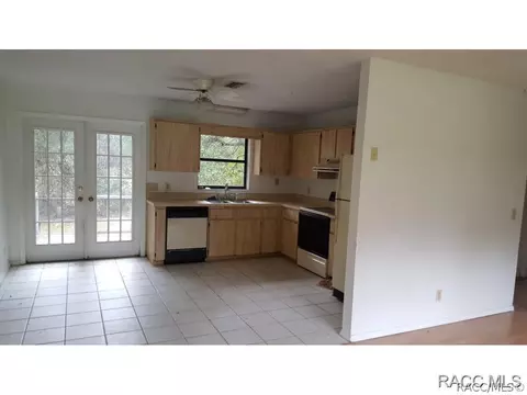 6520 N Iris Dr, Hernando, FL 34442 photo 2