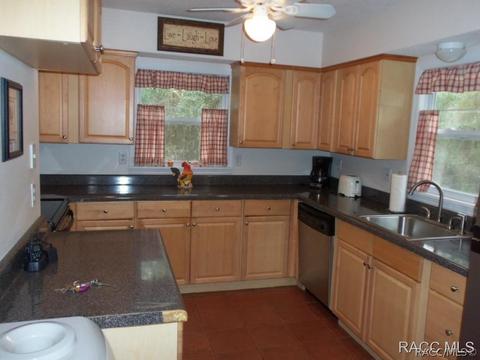 1865 E Blackforest Rd, Dunnellon, FL 34434 photo 3