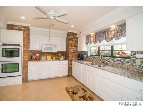 510 E Ireland Ct, Hernando, FL 34442 photo 4
