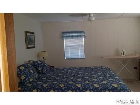 5530 W Fruit Loop, Dunnellon, FL 34433 photo 2