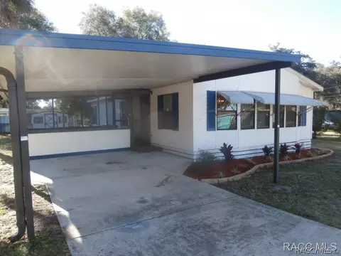 4275 E Lake Park Dr, Hernando, FL 34442 photo 1