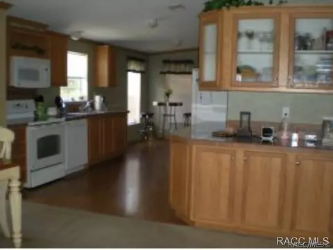 70 Sapp St, Inglis, FL 34449 photo 5