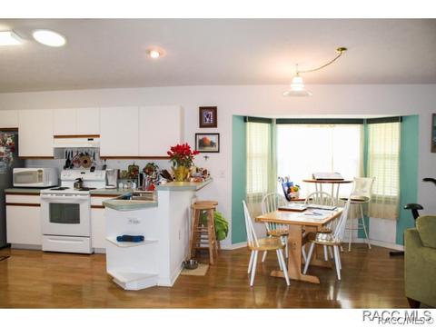 806 W Cockatiel Loop, Hernando, FL 34442 photo 13