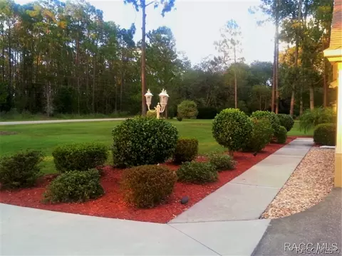 1276 W Tacoma St, Hernando, FL 34442 photo 2