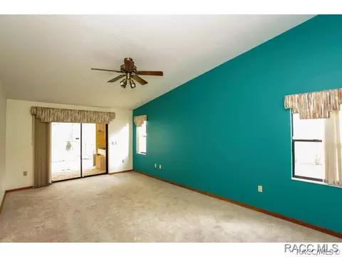 1094 Hook Dr, Spring Hill, FL 34608 photo 15