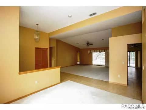 1094 Hook Dr, Spring Hill, FL 34608 photo 11