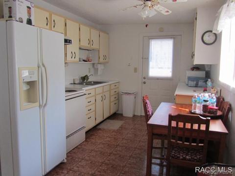 3460 Flying Arrow Path, Hernando, FL 34442 photo 6