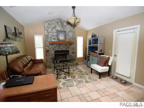 886 E Whitecloud Ln, Hernando, FL 34442 photo 6