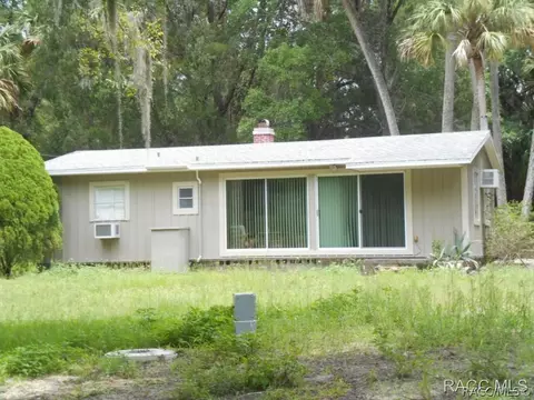 294 S Inglis Ave, Inglis, FL 34449 photo 3