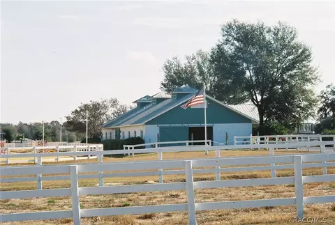 1283 N Man O War Dr, Hernando, FL 34442 photo 2