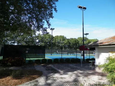 1283 N Man O War Dr, Hernando, FL 34442 photo 5