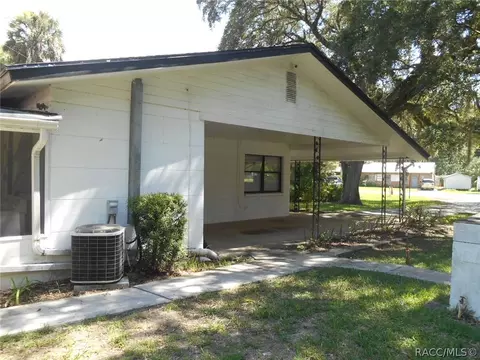 817 40 Hwy E, Inglis, FL 34449 photo 2