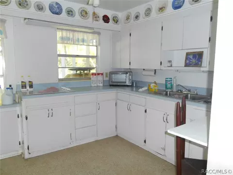 817 40 Hwy E, Inglis, FL 34449 photo 6