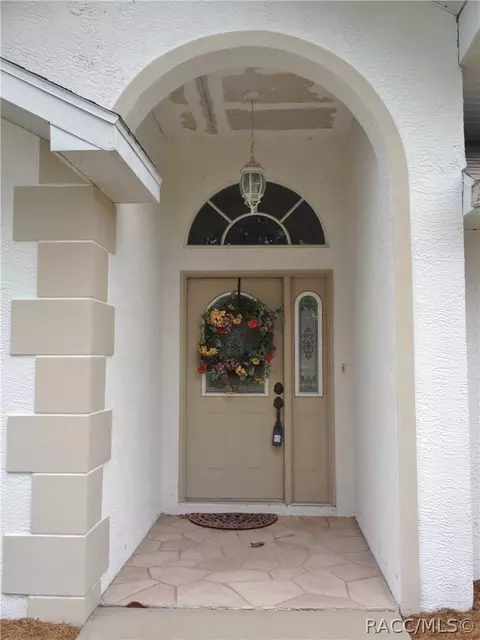 830 E Connecticut Ln, Hernando, FL 34442 photo 2