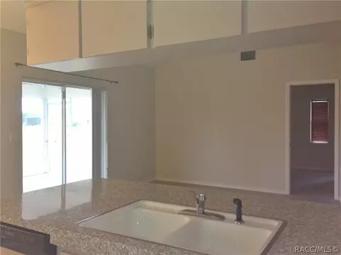 830 E Connecticut Ln, Hernando, FL 34442 photo 7