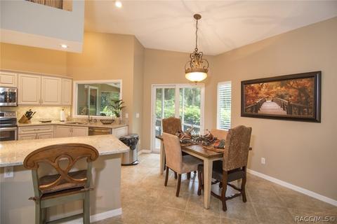 10345 W Springtree Ln, Crystal River, FL 34428 photo 14