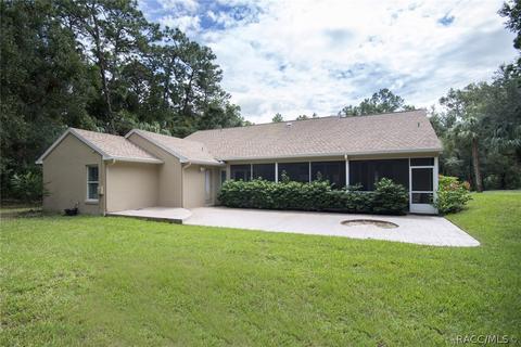 10345 W Springtree Ln, Crystal River, FL 34428 photo 2