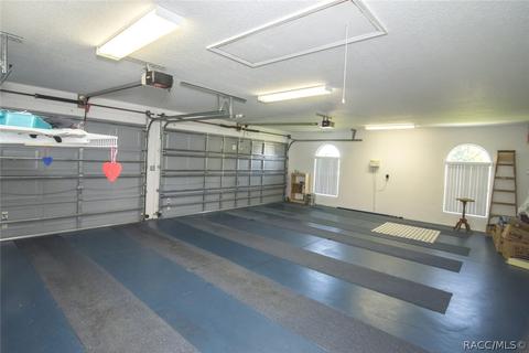 348 E Dakota Ct, Hernando, FL 34442 photo 4