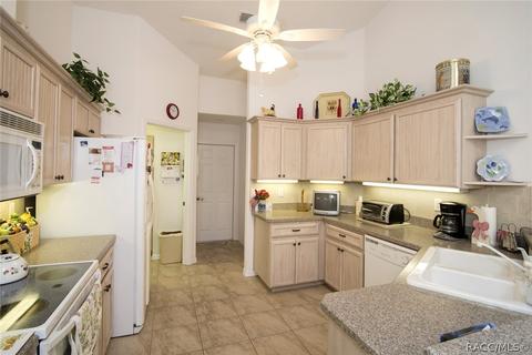 348 E Dakota Ct, Hernando, FL 34442 photo 15