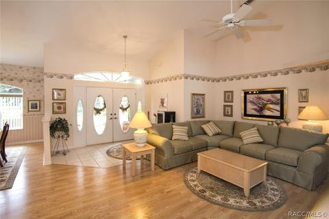 827 W Keller St, Hernando, FL 34442 photo 2